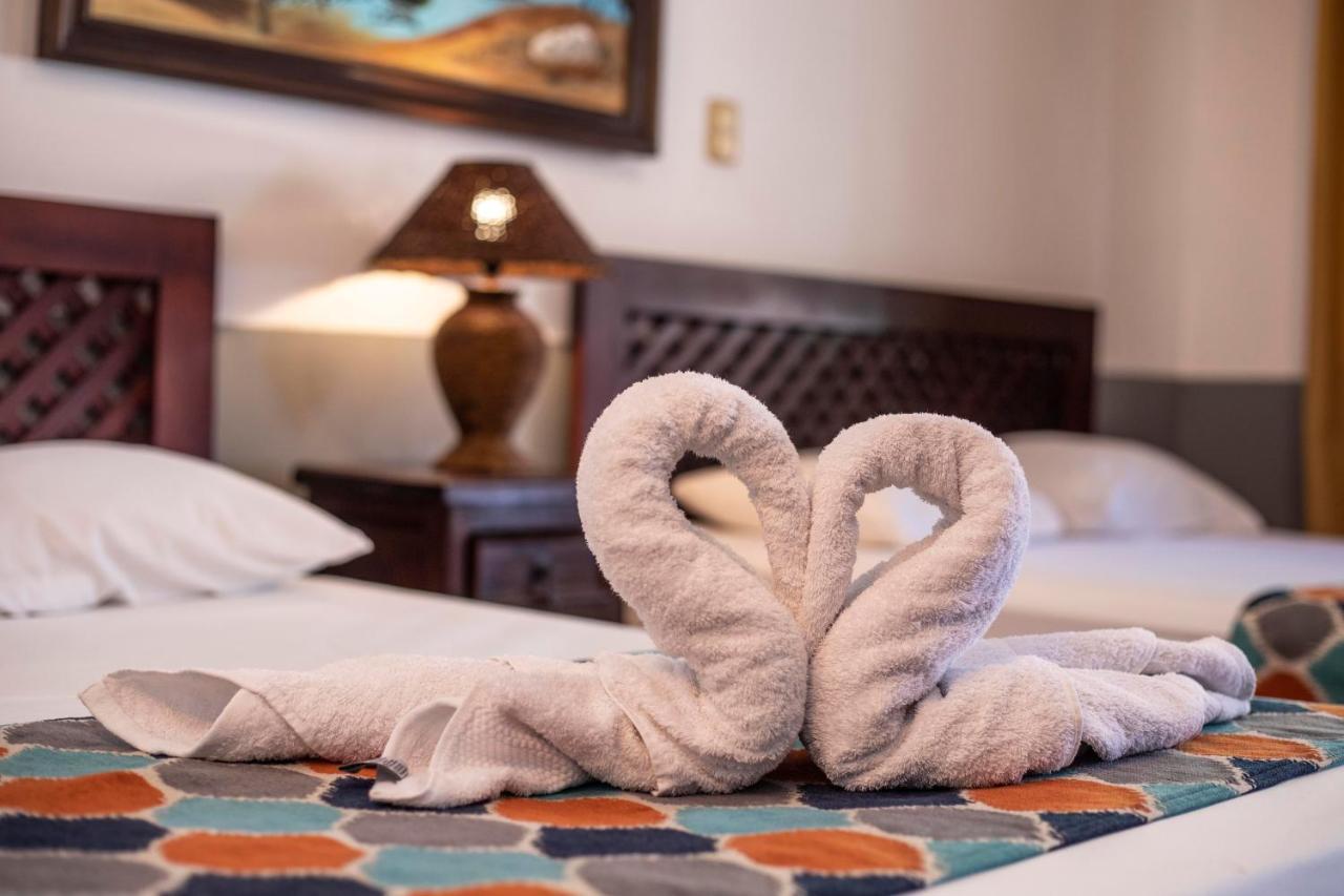 Hotel Hacienda Del Mar Puerto Carrillo Kültér fotó